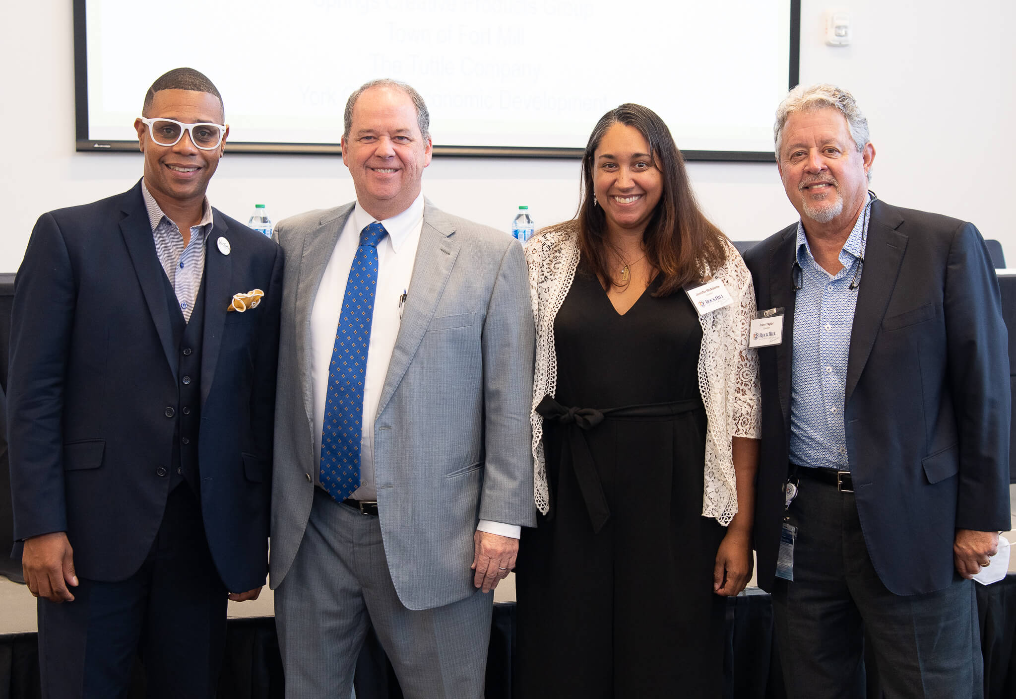 302764944_5774795905872834_3193471494801560297_n